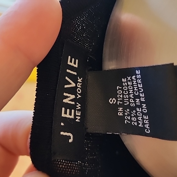 J'envie New York women's sweater size small - Picture 8 of 8